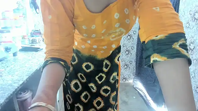 Snapshot of aarjulove chatting on 15, 3, 2025 aarjulove online show from 15, 3, 2025