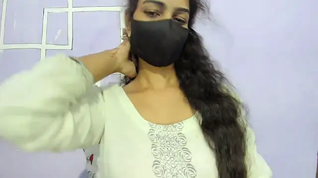 Snapshot of aarjulove chatting on 9, 9, 2025 aarjulove online show from 9, 9, 2025