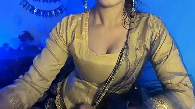 Snapshot of aarjulove chatting on 29, 9, 2025 aarjulove online show from 29, 9, 2025