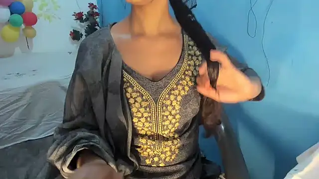 Snapshot of aarjulove chatting on 8, 2, 2026 aarjulove online show from 8, 2, 2026