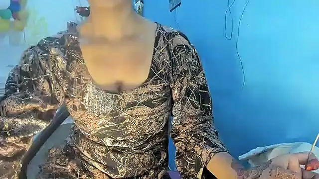 Snapshot of aarjulove chatting on 12, 2, 2026 aarjulove online show from 12, 2, 2026