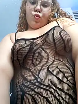 Snapshot of Emma-evans chatting on 4, 10, 2025 Emma-evans online show from 4, 10, 2025