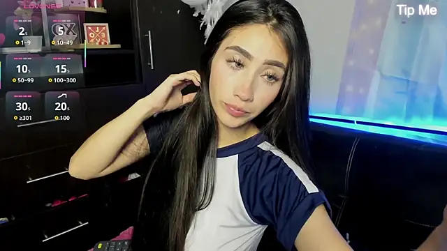 Emilytafur online show from 11, 3, 2026