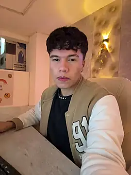 Logan smith1 online show from 23, 10, 2025