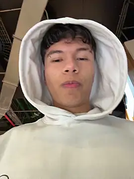 Logan smith1 online show from 8, 11, 2025