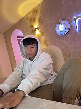 Logan smith1 online show from 13, 11, 2025