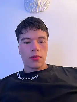 Logan smith1 online show from 16, 7, 2026