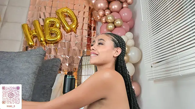 Nia Bunny online show from 10, 2, 2025