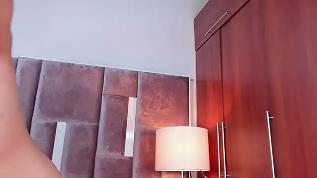 Nia Bunny online show from 25, 3, 2026