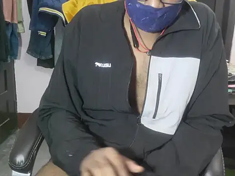 Snapshot of Average_Indian chatting on 18, 11, 2025 Average Indian online show from 18, 11, 2025