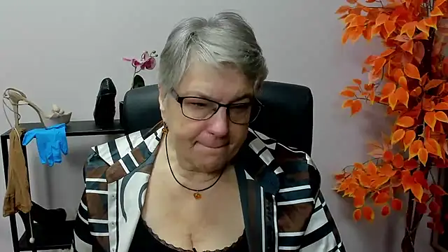 IrisDream online show from 11, 12, 2024