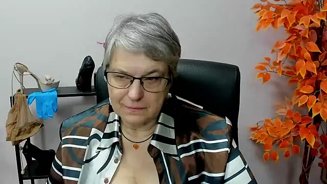 IrisDream online show from 11, 12, 2024