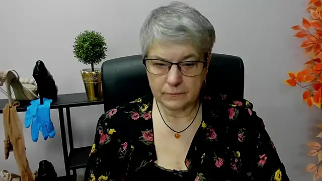 IrisDream online show from 7, 1, 2025