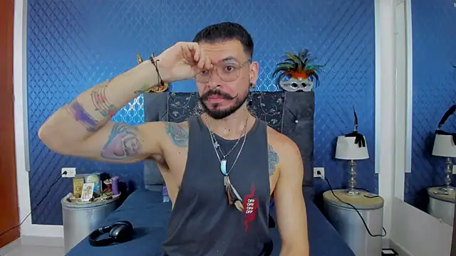 Snapshot of leondevereda chatting on 29, 1, 2025 leondevereda online show from 29, 1, 2025