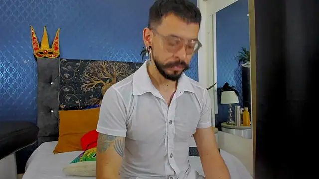 Snapshot of leondevereda chatting on 3, 2, 2025 leondevereda online show from 3, 2, 2025