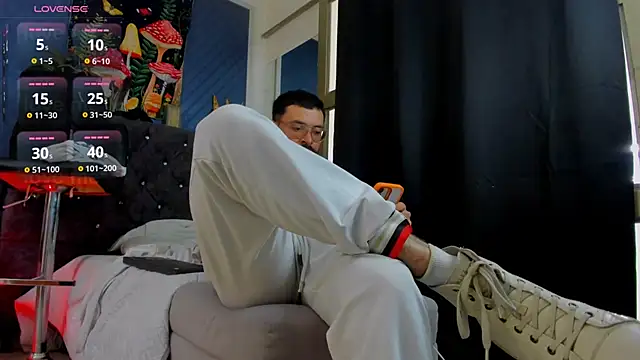 Snapshot of leondevereda chatting on 28, 2, 2025 leondevereda online show from 28, 2, 2025