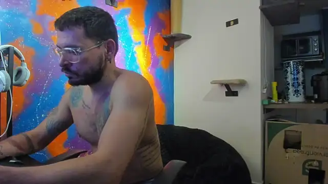 Snapshot of leondevereda chatting on 15, 9, 2025 leondevereda online show from 15, 9, 2025