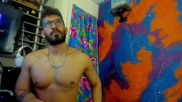 Snapshot of leondevereda chatting on 17, 12, 2025 leondevereda online show from 17, 12, 2025