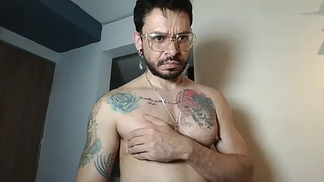 Snapshot of leondevereda chatting on 18, 12, 2025 leondevereda online show from 18, 12, 2025