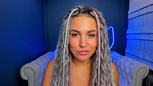 rock n roxy online show from 9, 10, 2025