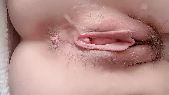 Krismil3 online show from 10, 2, 2025