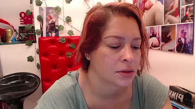 Snapshot of eva_twiss chatting on 10, 2, 2025 eva twiss online show from 10, 2, 2025
