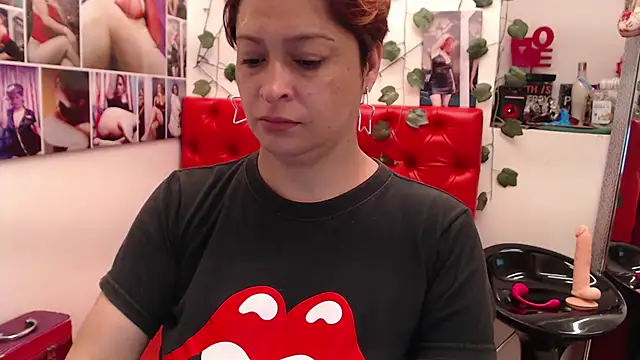 Snapshot of eva_twiss chatting on 5, 3, 2025 eva twiss online show from 5, 3, 2025