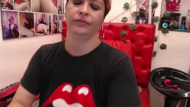 Snapshot of eva_twiss chatting on 5, 3, 2025 eva twiss online show from 5, 3, 2025