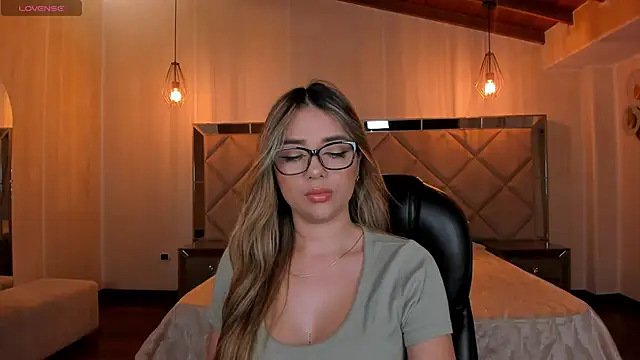 ChloePreston  online show from 28, 12, 2024