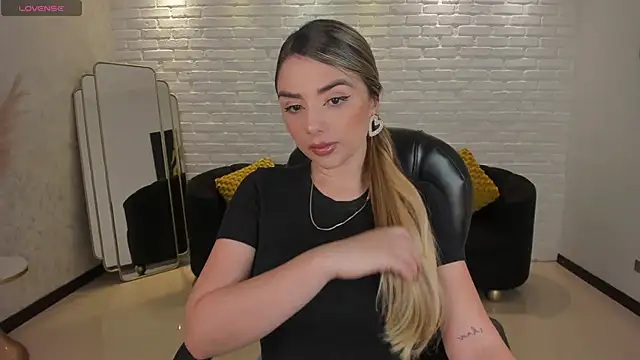 ChloePreston  online show from 6, 1, 2025