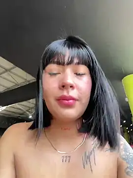Snapshot of VictoriaEva chatting on 4, 3, 2025 VictoriaEva online show from 4, 3, 2025