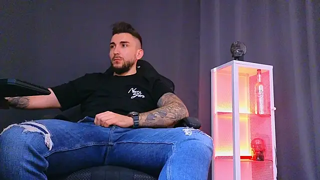 MightyAaron66 online show from 22, 2, 2025