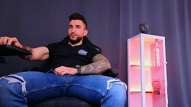 MightyAaron66 online show from 7, 3, 2025