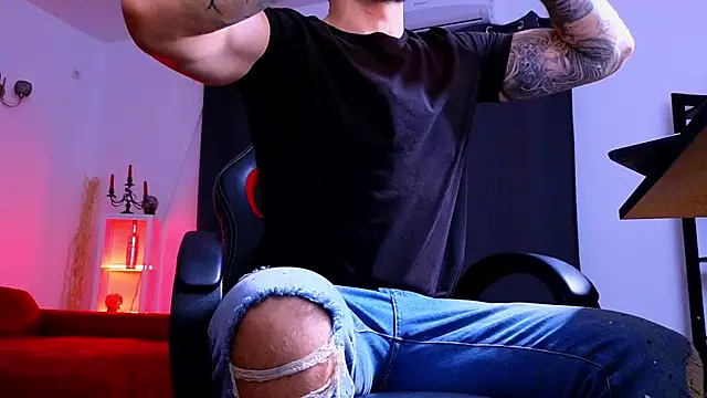 MightyAaron66 online show from 18, 11, 2025