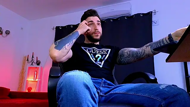 MightyAaron66 online show from 15, 4, 2026