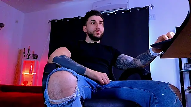 Snapshot of MightyAaron66 chatting on 30, 4, 2026 MightyAaron66 online show from 30, 4, 2026