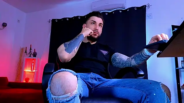 Snapshot of MightyAaron66 chatting on 12, 5, 2026 MightyAaron66 online show from 12, 5, 2026
