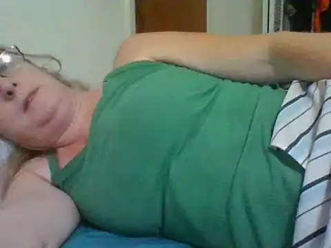 Snapshot of Emilylyn2501 chatting on 13, 12, 2024 Emilylyn2501 online show from 13, 12, 2024