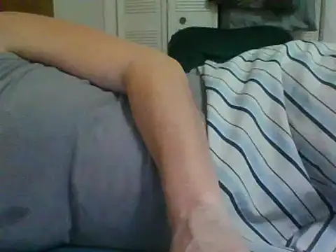 Snapshot of Emilylyn2501 chatting on 20, 12, 2024 Emilylyn2501 online show from 20, 12, 2024