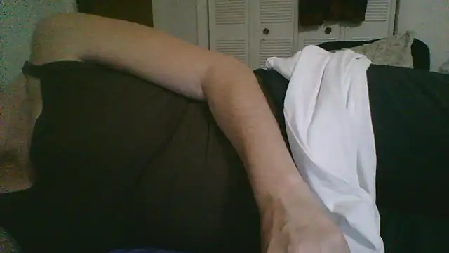 Snapshot of Emilylyn2501 chatting on 12, 1, 2026 Emilylyn2501 online show from 12, 1, 2026