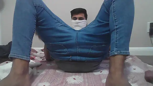 Snapshot of dickontop_24 chatting on 24, 11, 2025 dickontop 24 online show from 24, 11, 2025