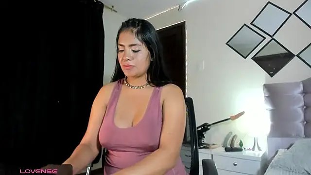Snapshot of arianithaxox chatting on 11, 12, 2024 arianithaxox online show from 11, 12, 2024