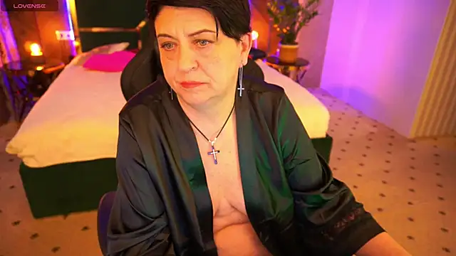 Snapshot of MilaSkyy chatting on 10, 3, 2025 MilaSkyy online show from 10, 3, 2025