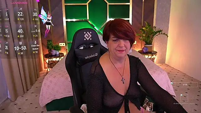 Snapshot of MilaSkyy chatting on 12, 9, 2025 MilaSkyy online show from 12, 9, 2025