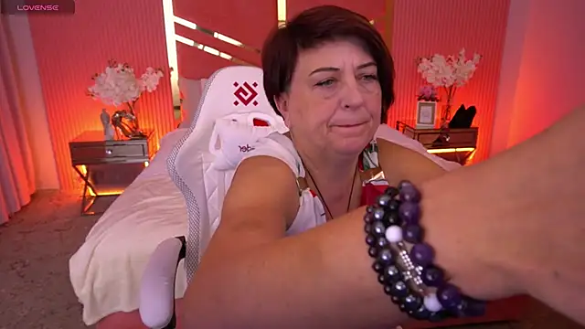 Snapshot of MilaSkyy chatting on 11, 10, 2025 MilaSkyy online show from 11, 10, 2025