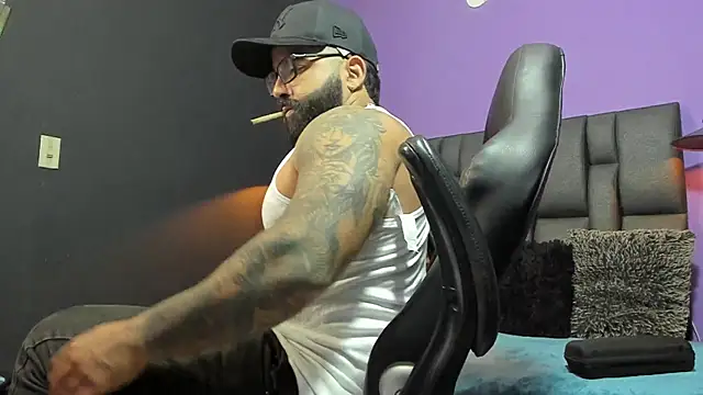 Lyon vach online show from 7, 3, 2026