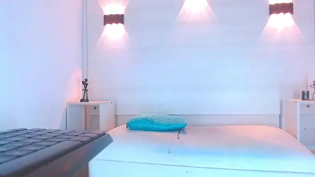 Molly Spears online show from 27, 2, 2025