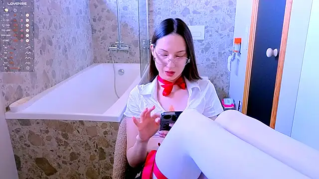 dorafisher01 online show from 19, 10, 2025