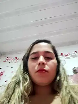 LaurenWelly  online show from 8, 2, 2025