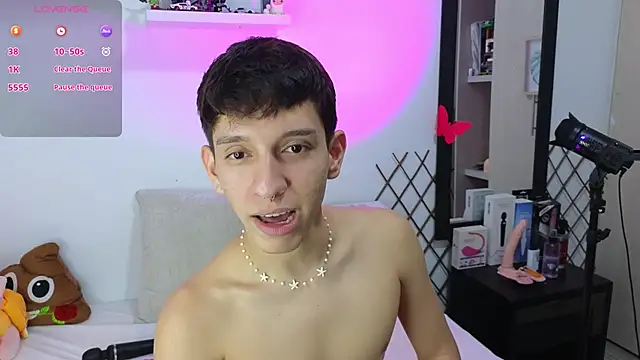 milky  boy  online show from 14, 3, 2025